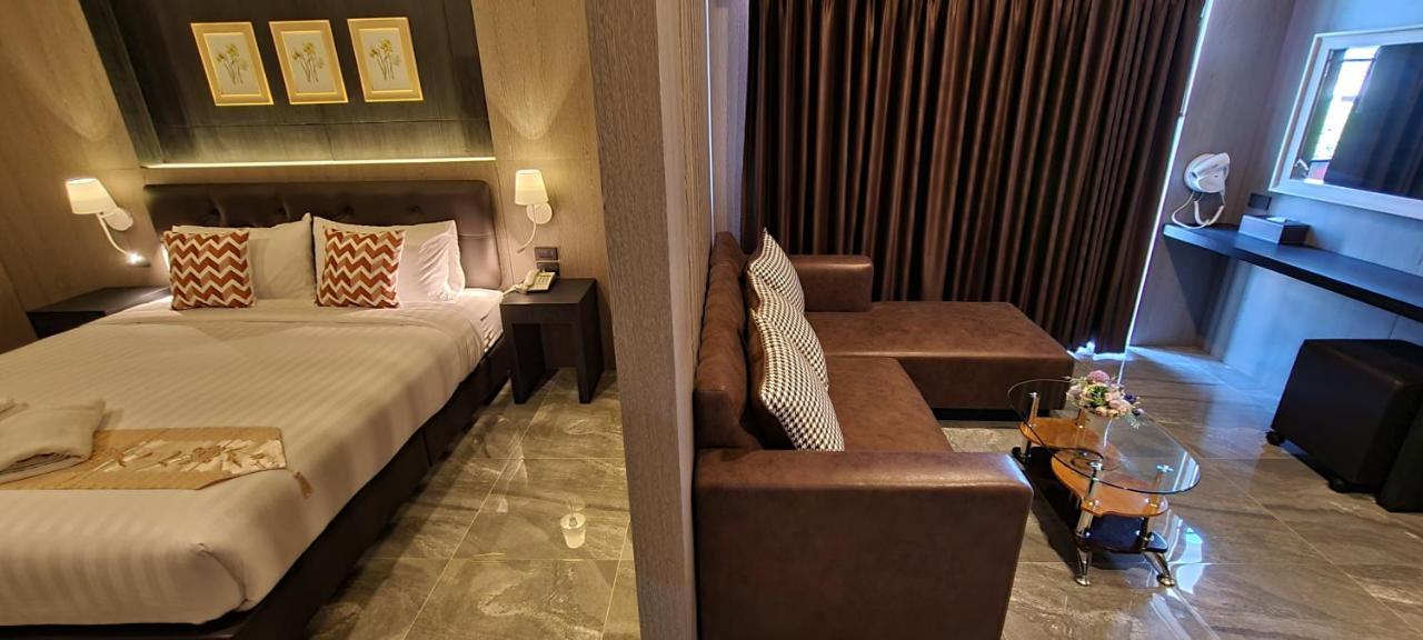The Room Boutique Hotel Sakon Nakhon Exterior foto
